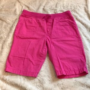Girl’s Bermuda shorts